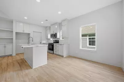 110 W Hull Street, Denison, TX 75021 - Photo 9