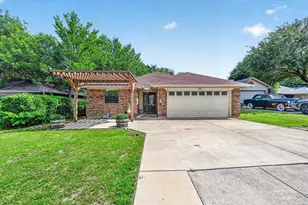 5608 Autumn Wheat Trail, Arlington, TX 76017 - Photo 3