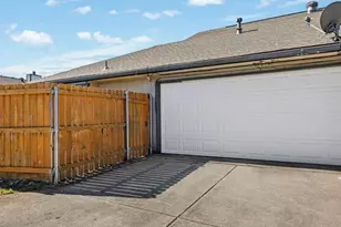 4049 St Christopher Ln, Dallas, TX 75287 - Photo 17