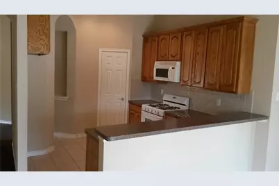 11421 Aspen Creek Drive, Fort Worth, TX 76244 - Photo 3
