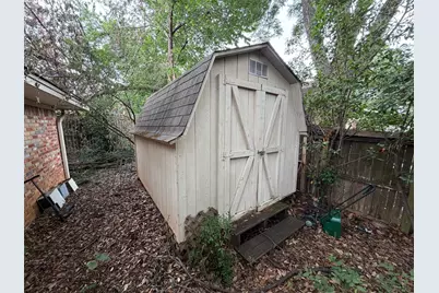 1804 Kingsborough Drive, Arlington, TX 76015 - Photo 21