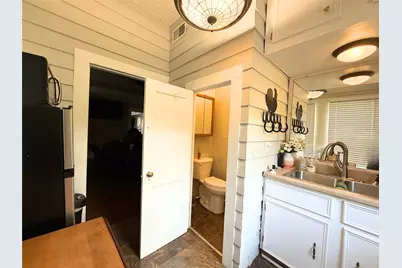 806 W 7th Avenue, Corsicana, TX 75110 - Photo 25