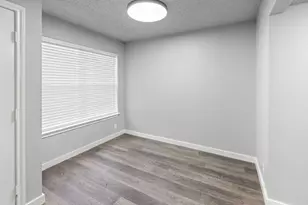705 W Crawford St, Denison, TX 75020 - Photo 5