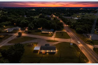 105 Beaver Creek Drive, Azle, TX 76020 - Photo 35