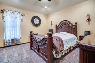 308 Sheri Ln, Roanoke, TX 76262 - Photo 13
