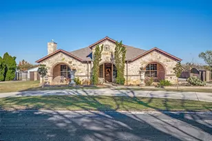 308 Sheri Ln, Roanoke, TX 76262 - Photo 1