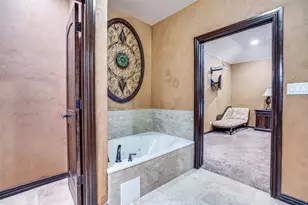 308 Sheri Ln, Roanoke, TX 76262 - Photo 11