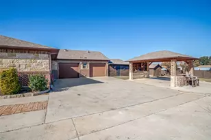 308 Sheri Ln, Roanoke, TX 76262 - Photo 19