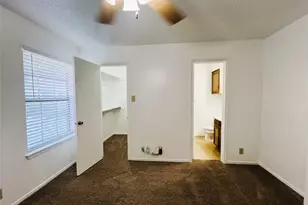 929 W Hickory St, Denton, TX 76201 - Photo 15