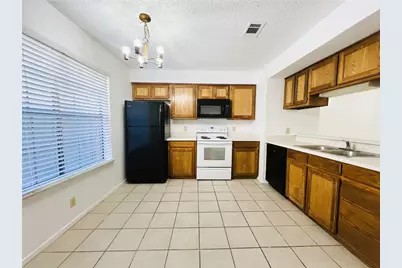 929 W Hickory Street #A5, Denton, TX 76201 - Photo 7