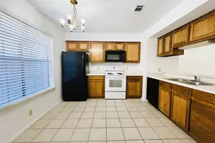 929 W Hickory St, Denton, TX 76201 - Photo 7