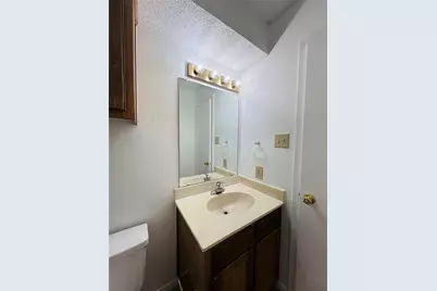 929 W Hickory Street #A5, Denton, TX 76201 - Photo 17