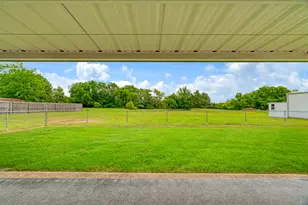 1250 Cr 32240, Sumner, TX 75486 - Photo 5