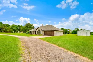 1250 Cr 32240, Sumner, TX 75486 - Photo 3