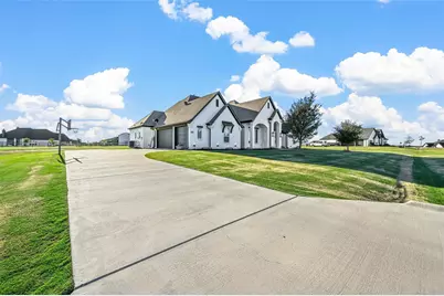 129 Southern Court, Springtown, TX 76082 - Photo 35