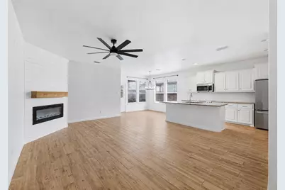 948 Meadow Scape Drive, Fort Worth, TX 76028 - Photo 5