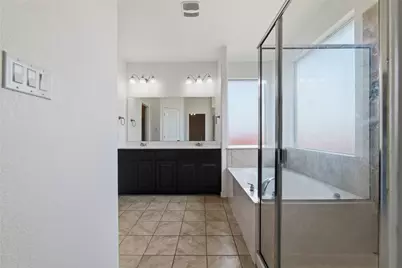 948 Meadow Scape Drive, Fort Worth, TX 76028 - Photo 13