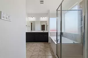 948 Meadow Scape Dr, Fort Worth, TX 76028 - Photo 13