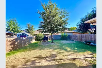 7012 Sorcey Road, Dallas, TX 75249 - Photo 11