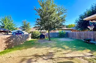 7012 Sorcey Rd, Dallas, TX 75249 - Photo 11
