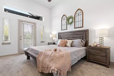 696 N Center Street, Arlington, TX 76011 - Photo 13
