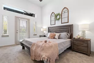 696 N Center St, Arlington, TX 76011 - Photo 13