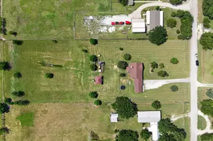 1958 Crockett St, Sanger, TX 76266 - Photo 33