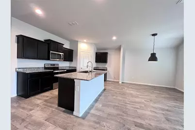 9301 Hill Topper Trail, Fort Worth, TX 76131 - Photo 3