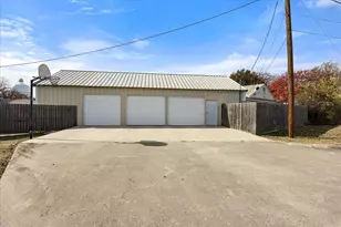 206 N Bouldin St, Hamilton, TX 76531 - Photo 33