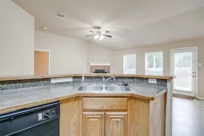 2230 Cancun Drive, Mansfield, TX 76063 - Photo 11