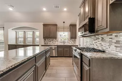 1941 Silverleaf Drive, Glenn Heights, TX 75154 - Photo 5