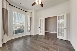 1941 Silverleaf Dr, Glenn Heights, TX 75154 - Photo 9