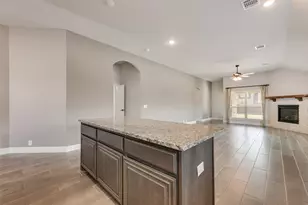 1941 Silverleaf Dr, Glenn Heights, TX 75154 - Photo 13