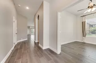 1941 Silverleaf Dr, Glenn Heights, TX 75154 - Photo 7