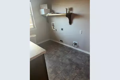 1310 N Mesquite Street N, Goldthwaite, TX 76844 - Photo 17