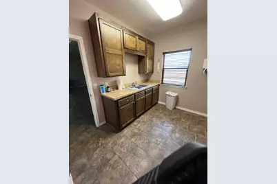 1310 N Mesquite Street N, Goldthwaite, TX 76844 - Photo 5