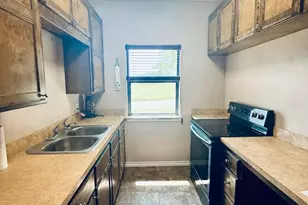 1310 N Mesquite Street N, Goldthwaite, TX 76844 - Photo 17