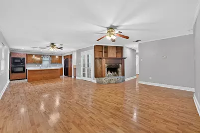 910 Kerry Street, Benbrook, TX 76126 - Photo 9
