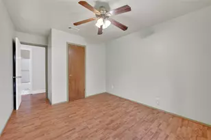 910 Kerry St, Benbrook, TX 76126 - Photo 21