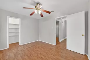 910 Kerry St, Benbrook, TX 76126 - Photo 23