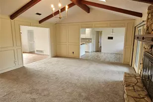 1817 Rhinevalley Dr, Arlington, TX 76012 - Photo 5