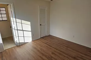 1817 Rhinevalley Dr, Arlington, TX 76012 - Photo 19