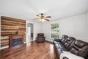 208 Frisco St, Cumby, TX 75433 - Photo 7