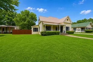 208 Frisco St, Cumby, TX 75433 - Photo 5
