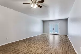 4022 Ridglea Country Club Dr, Fort Worth, TX 76126 - Photo 3