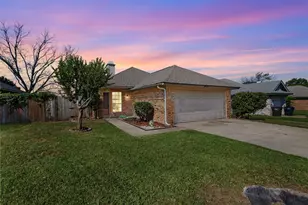 217 N Bugle Dr, Fort Worth, TX 76108 - Photo 1