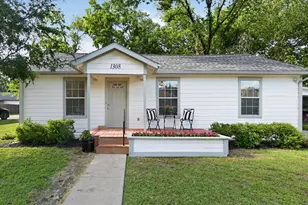 1308 Sherman St, McKinney, TX 75069 - Photo 3