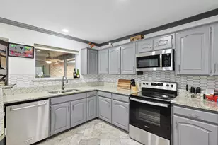 6837 Starnes Rd, North Richland Hills, TX 76182 - Photo 9