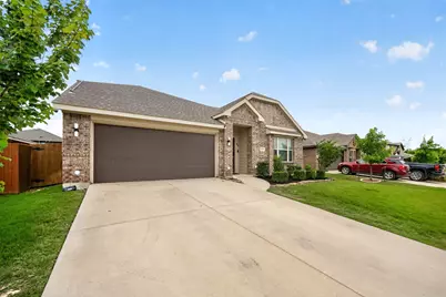 809 Cloverwood Drive, Fort Worth, TX 76036 - Photo 3