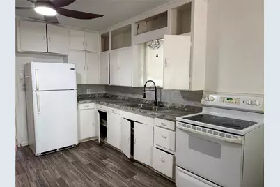 508 E Parks Avenue, Waxahachie, TX 75165 - Photo 9